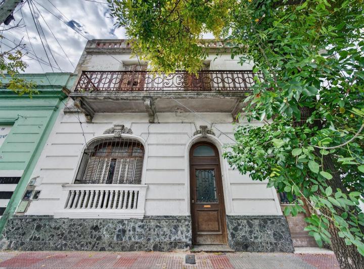PH · 141m² · 6 Ambientes · 1 Cochera