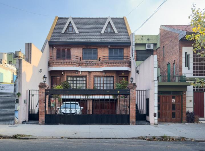 PH · 168m² · 4 Ambientes · 2 Cocheras