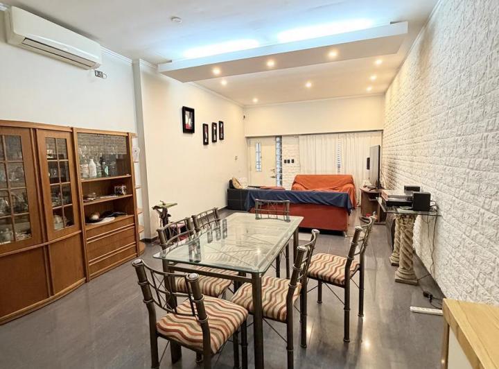PH · 180m² · 4 Ambientes · 1 Cochera