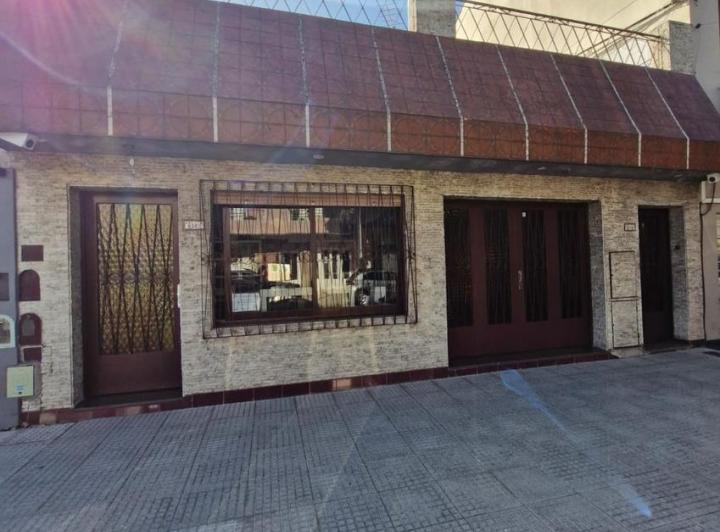 PH · 143m² · 4 Ambientes · 1 Cochera