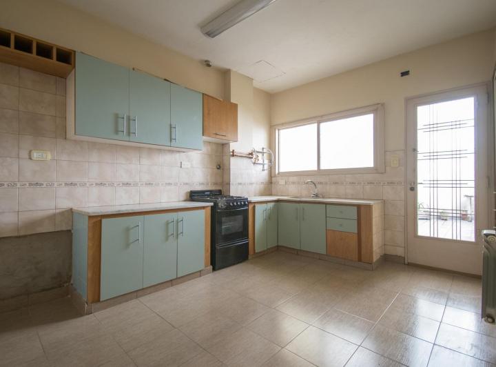 PH · 153m² · 4 Ambientes · 1 Cochera