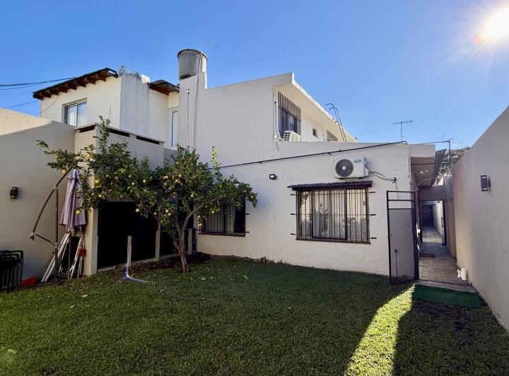 PH · 200m² · 10 Ambientes · 1 Cochera