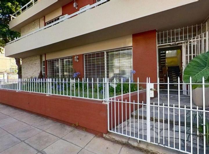 PH · 231m² · 6 Ambientes · 1 Cochera