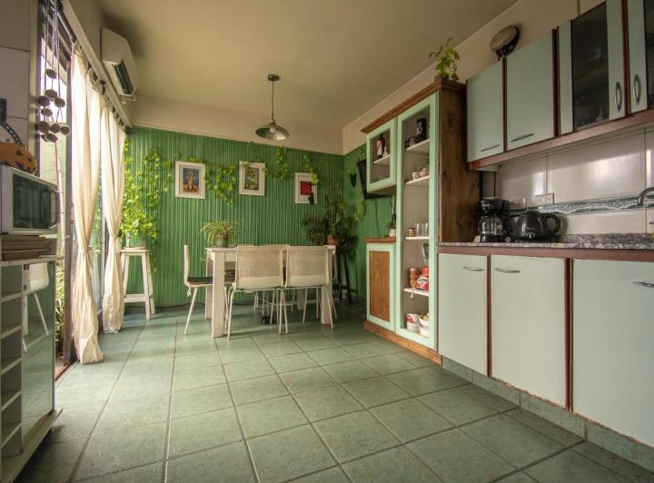 PH · 355m² · 9 Ambientes · 1 Cochera