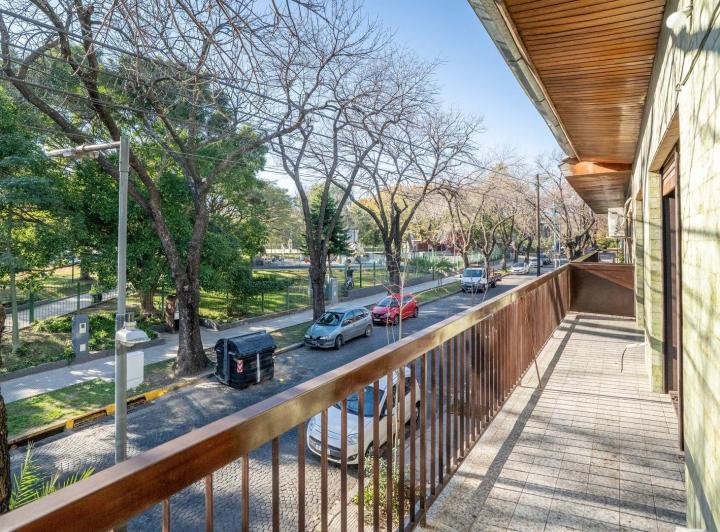 PH · 302m² · 5 Ambientes · 1 Cochera