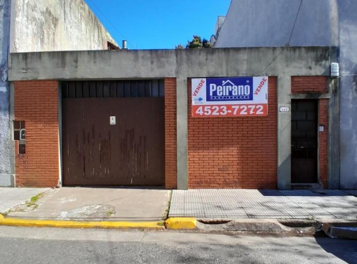 PH · 237m² · 6 Ambientes · 1 Cochera