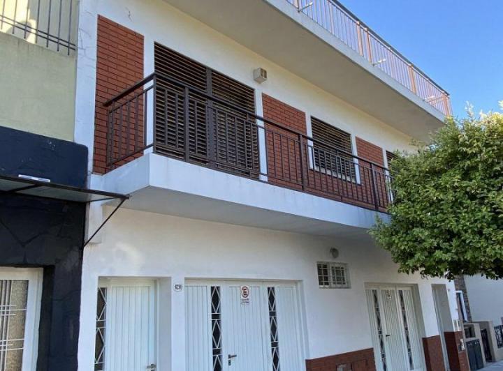 PH · 195m² · 6 Ambientes · 3 Cocheras