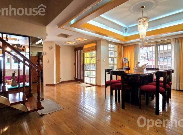 PH · 145m² · 6 Ambientes · 1 Cochera