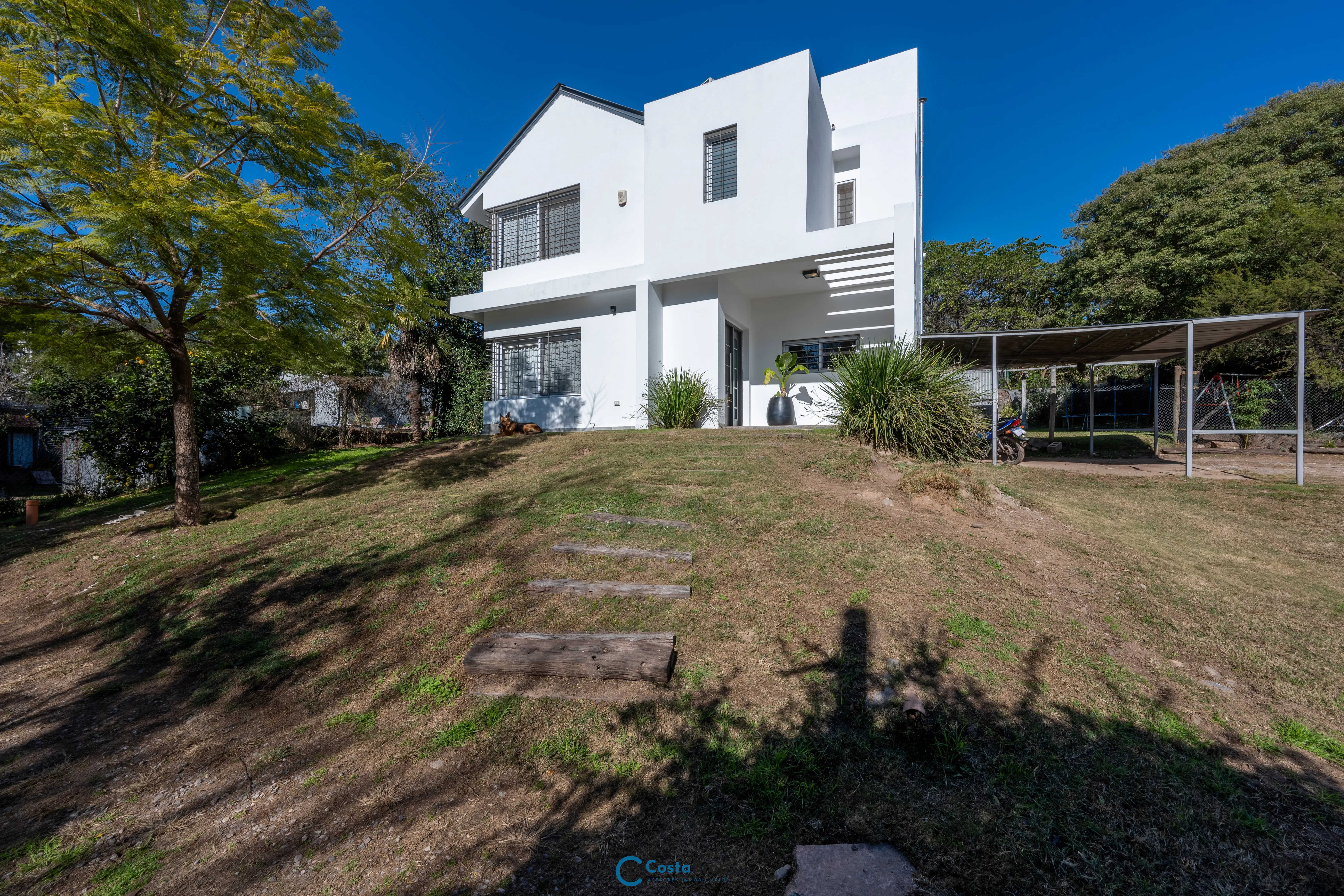 La Carolina | Apto Crédito | Casa en corazón de manzana |lote de 845 m²