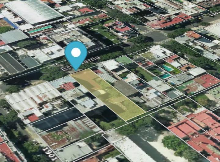 Terreno · 840m²