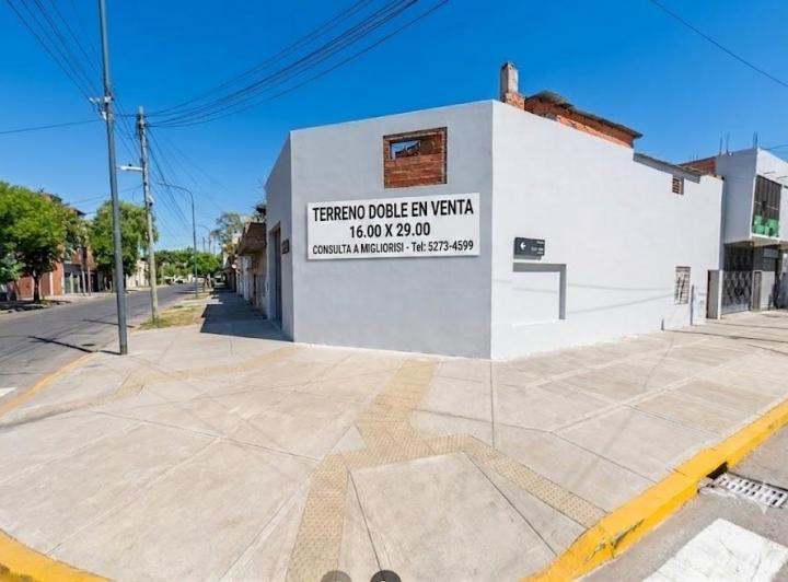 Terreno · 184m²