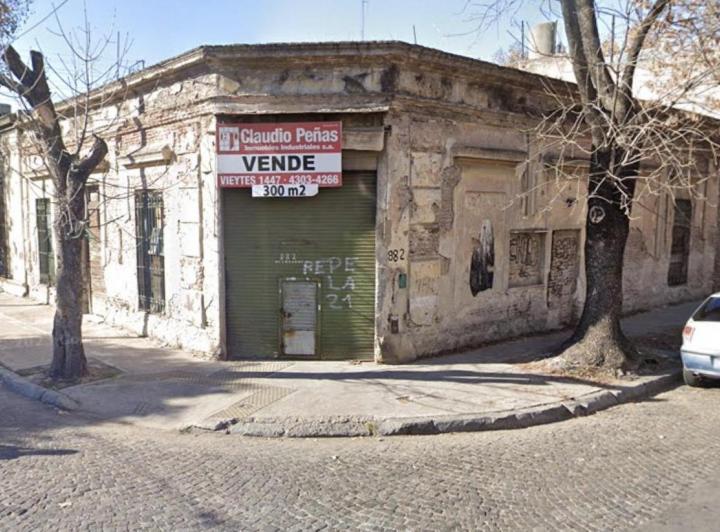 Terreno · 300m²