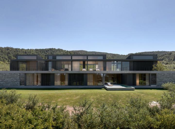 Terreno · 430m² · 5 Dormitorios · 1 Cochera