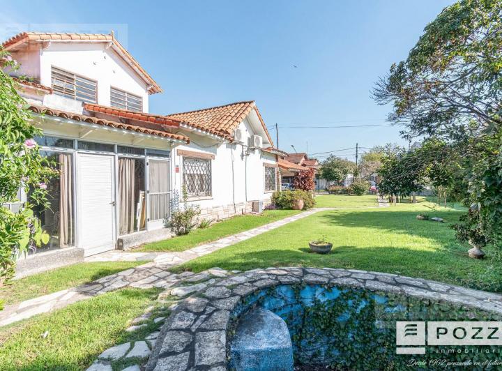 Terreno · 180m² · 5 Ambientes · 2 Cocheras