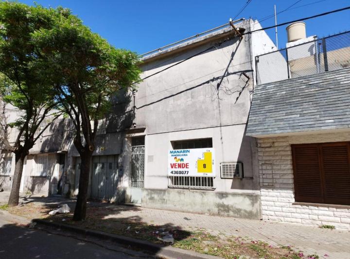 Terreno · 185m² · 7 Ambientes · 1 Cochera