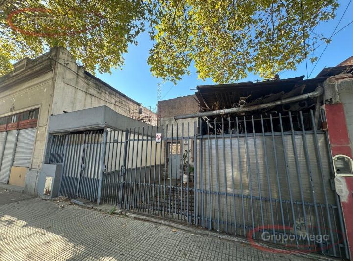 Terreno · 146m² · 6 Ambientes · 1 Cochera