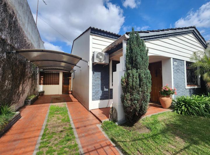 Terreno · 120m² · 5 Ambientes · 1 Cochera