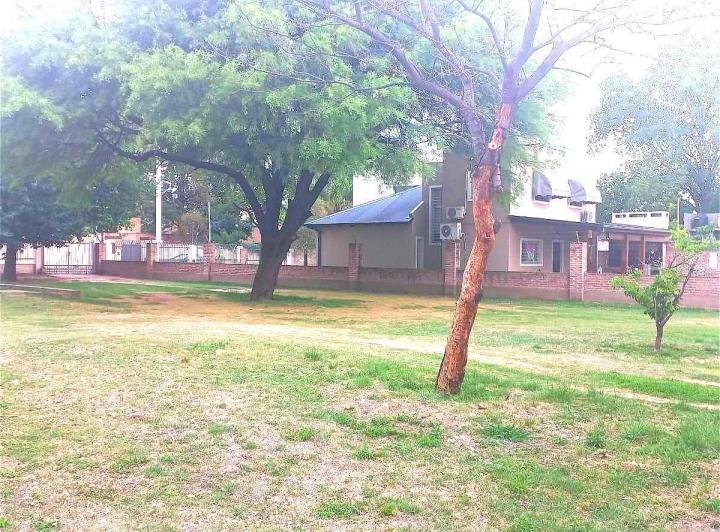 Terreno · 200m² · 4 Ambientes