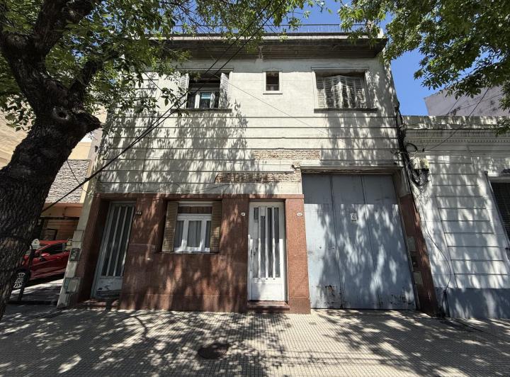 Terreno · 386m² · 9 Dormitorios