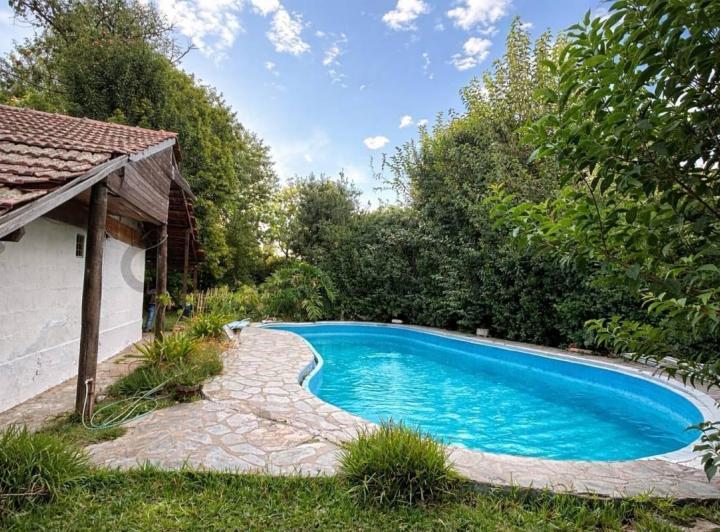 Terreno · 80m² · 3 Ambientes