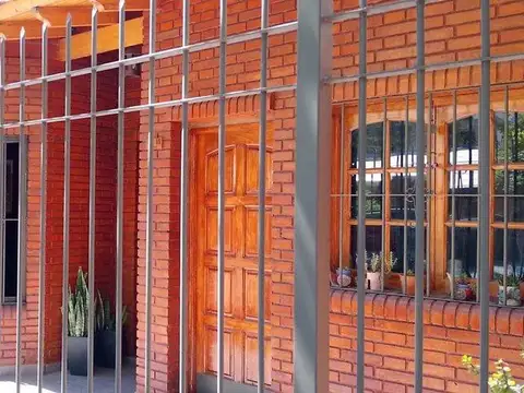 Casa en Venta en El Plumerillo, Las Heras