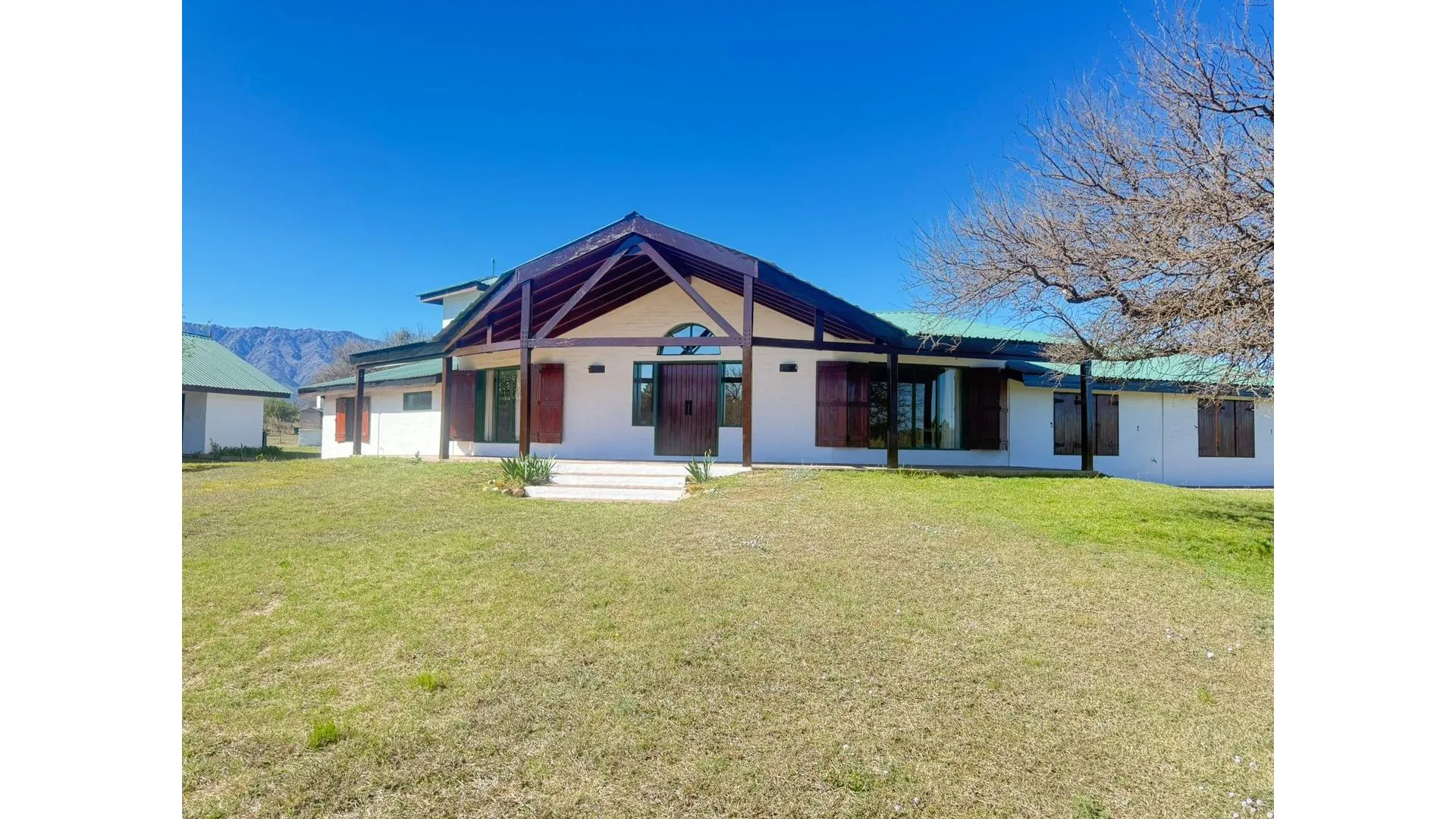 HERMOSA CASA EN NONO CON 2 ó 4 HECTAREAS
