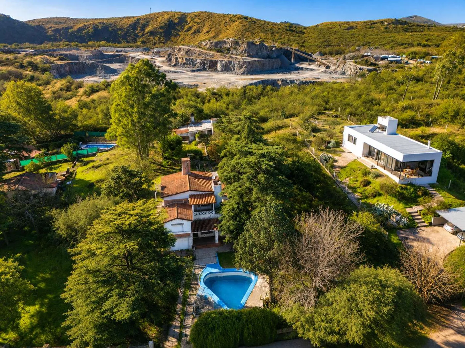 2 CASAS CORDOBA EL DIQUECITO 3 D PILETA PARQUE COCHERA RIO MONTAÑAS CERRO AMBUL A RECICLAR VENTA