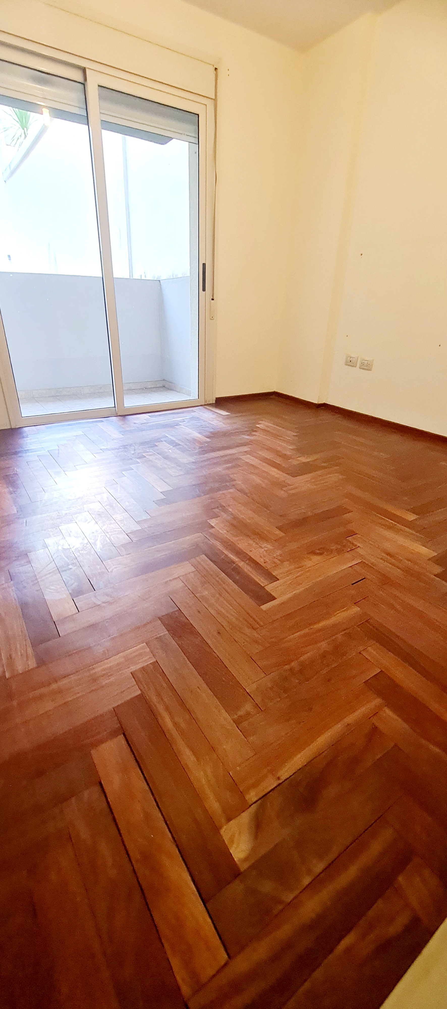 NVA. CBA. 1 DORMITORIO AMPLIO!!! TERRAZA Y BALCÓN - PISO BAJO - SEGURIDAD 24HS