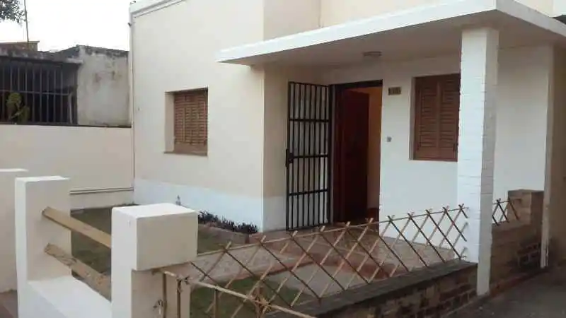 B° MAURIZZI 2 DORM C/ PATIO $750.000.- + AGUA LUZ GAS