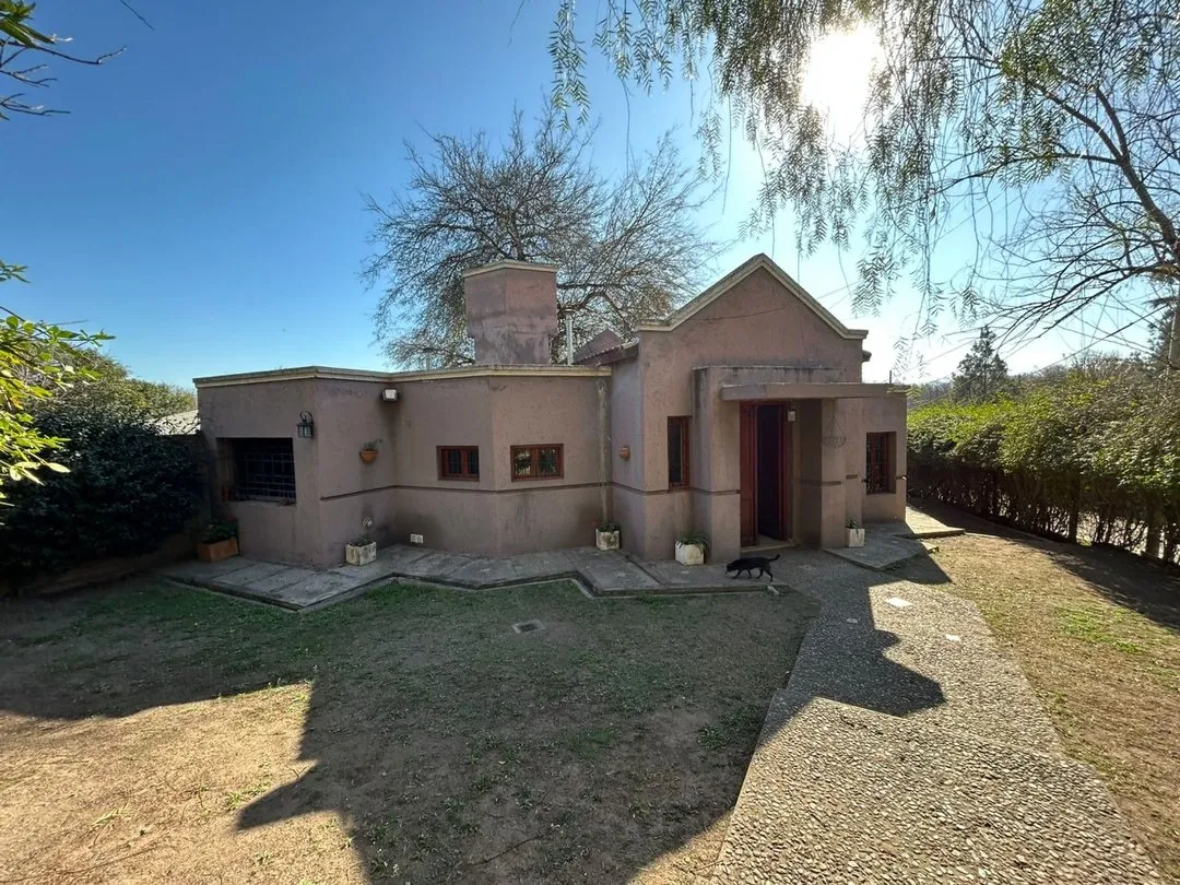 CASA VILLA ALLENDE CONDOR ALTO CBA 3 DORM PILETA JARDIN QUINCHO APTA CREDITO VENTA
