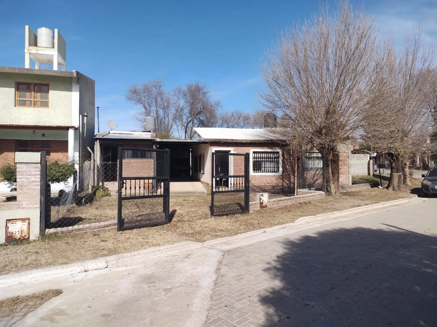 Casa mas departamento a la venta en Santa María de Punilla. (C476)