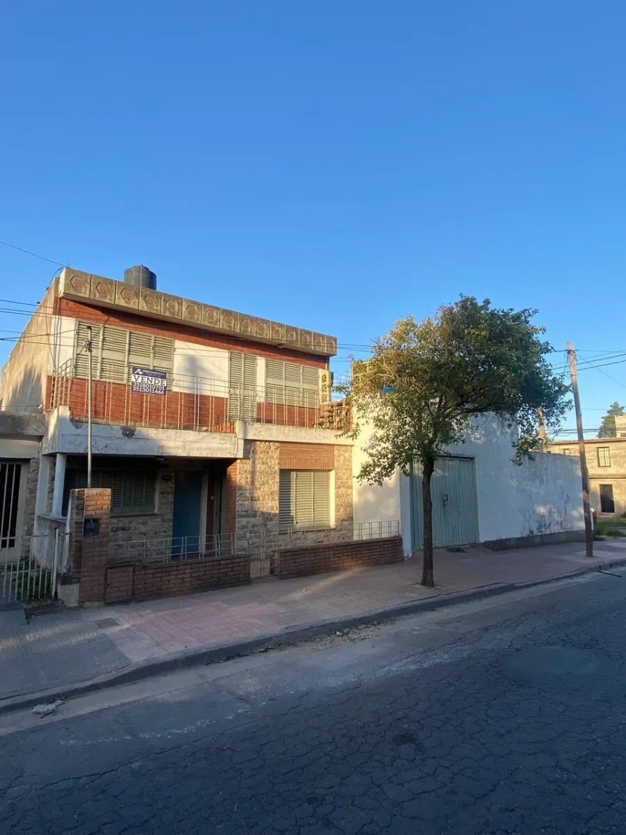 ALTAMIRA - CASA EN VENTA 3 DORMITORIOS