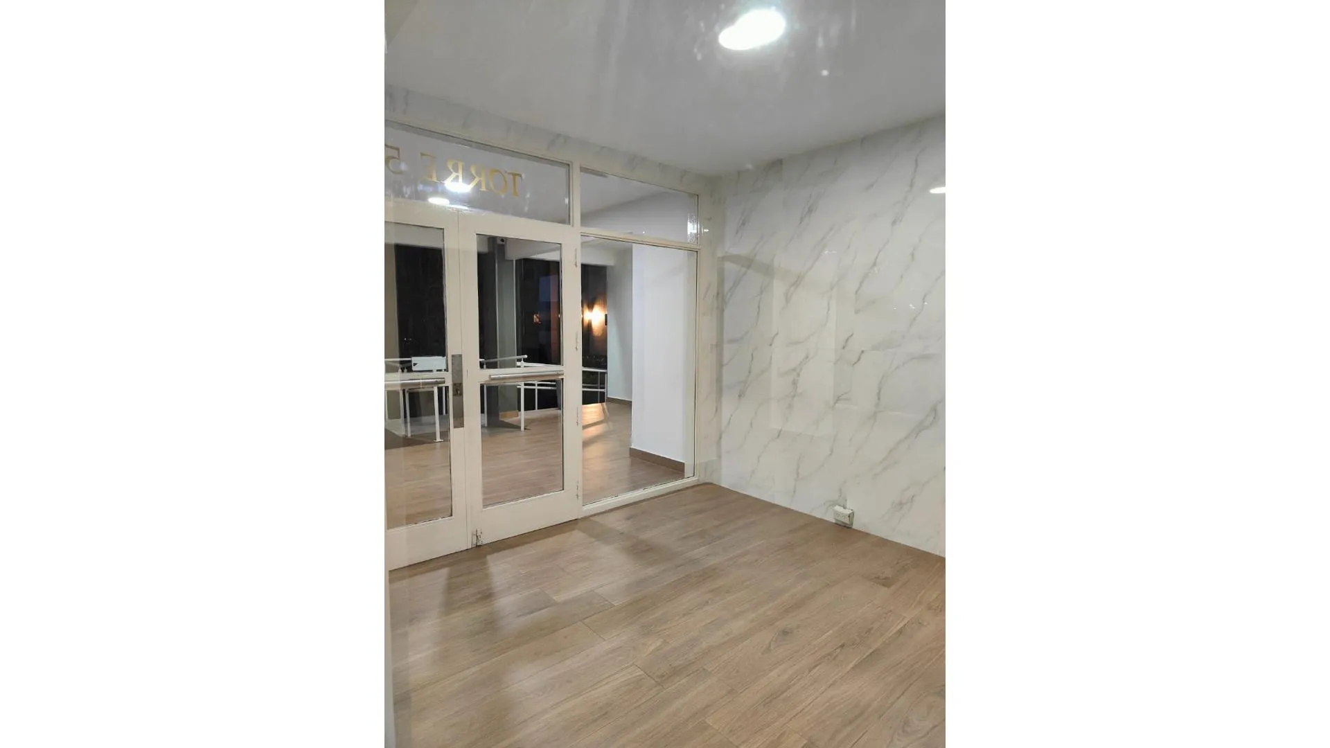 Depto 4 amb con Balcon y vista jardines | Bajo Vte Lopez