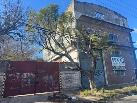 Galpón en Venta en Moron Sur, Moron