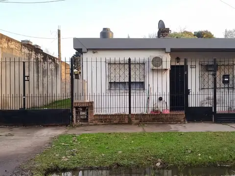 Casa en Alquiler en Barrio Corimayo, Burzaco
