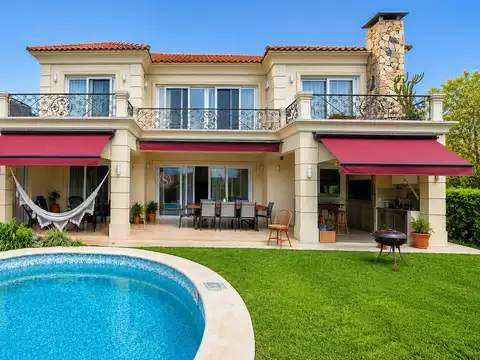 Casa en Venta en Ayres Plaza, Countries y Barrios Cerrados en Pilar