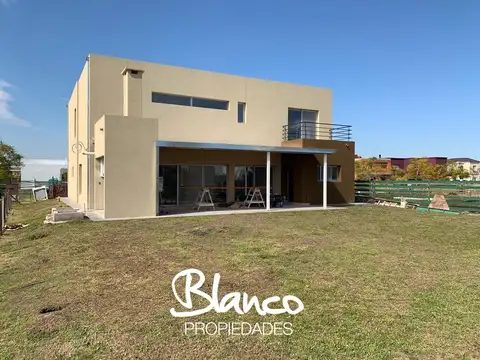 Casa en Venta en Puertos, Countries y Barrios Cerrados en Escobar