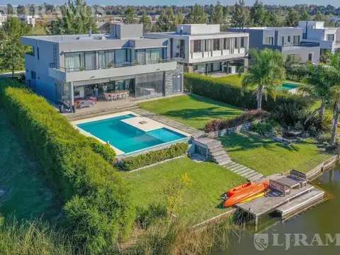 Casa en Venta en El Naudir, Countries y Barrios Cerrados en Escobar