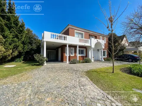 Casa en Venta en Abril Club De Campo, Countries y Barrios Cerrados en Berazategui