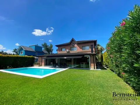 Casa en Venta en Altos Del Sol, Countries y Barrios Cerrados en Ituzaingó