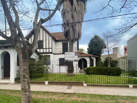 Casa en Venta en City Bell, Partido de La Plata