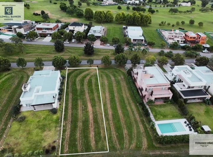 Terreno · 802m²