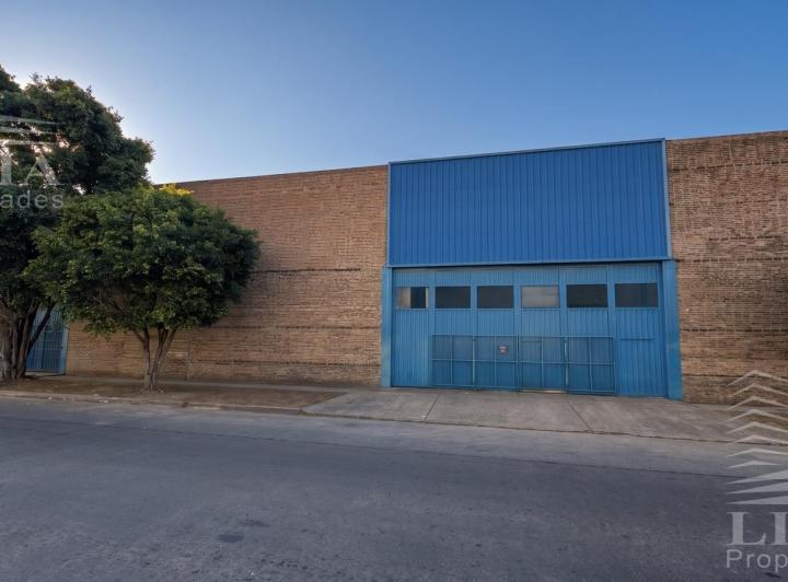 Bodega-Galpón · 1500m² · 10 Cocheras
