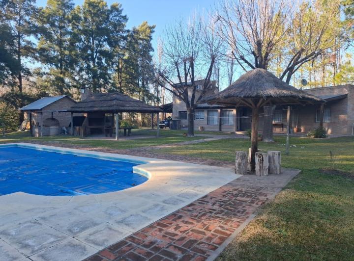 Casa · 207m² · 5 Ambientes · 1 Cochera