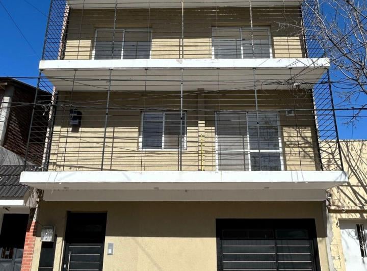 Departamento · 40m² · 2 Ambientes · 1 Cochera