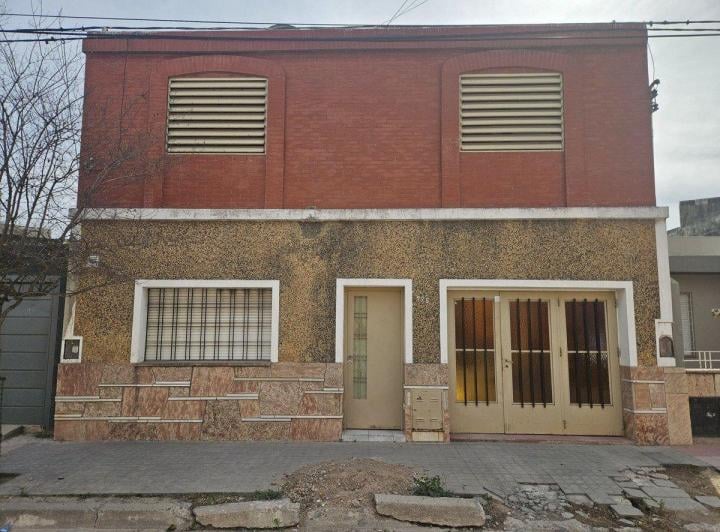 Casa · 100m² · 5 Ambientes