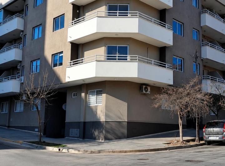 Departamento · 125m² · 4 Ambientes · 1 Cochera