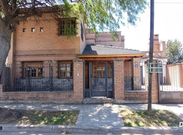 Casa · 495m² · 7 Ambientes
