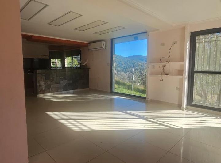Casa · 258m² · 9 Ambientes