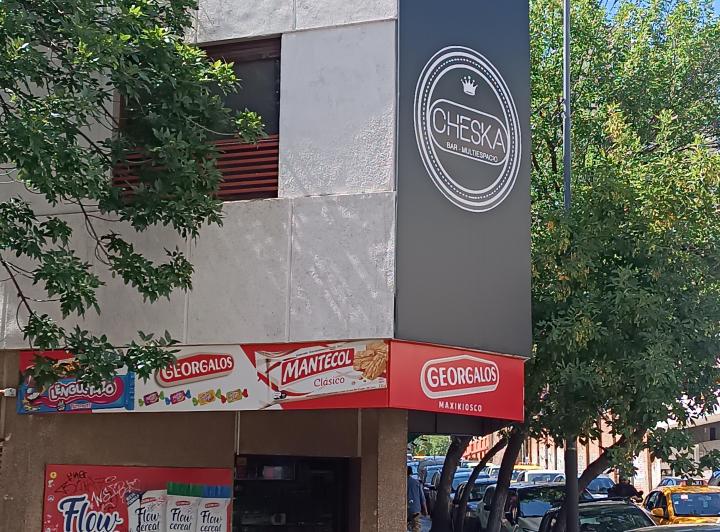 Casa · 350m² · 10 Ambientes